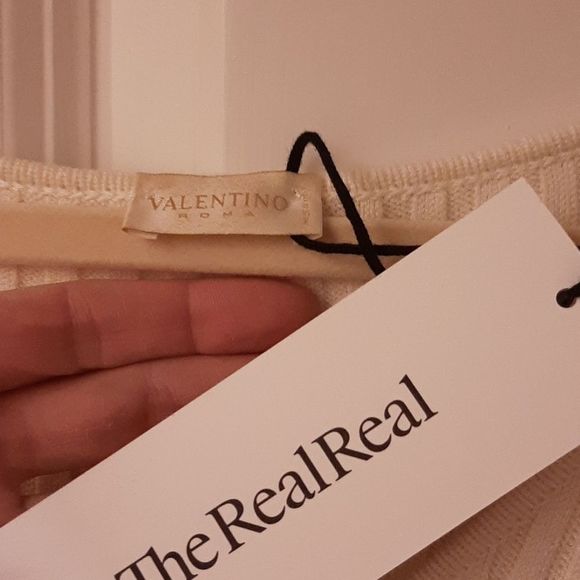 Valentino Ivory Scoop Neck Short Sleeve T-Shirt Sweater - Picture 5 of 6